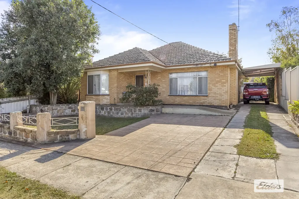 Stawell 3ห้องนอน Spacious Family Home In The Right Location