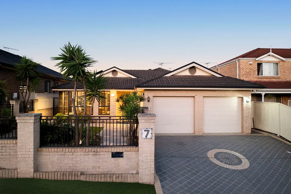 7 Idriess Place, Casula, NSW 2170