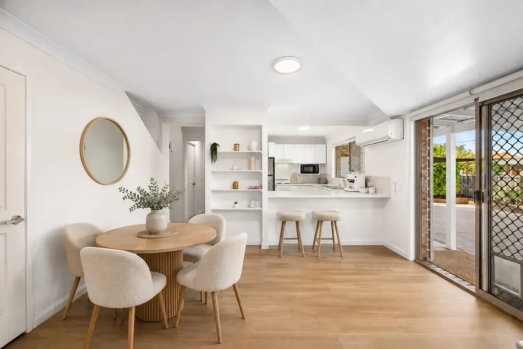 Mooloolaba 2Phòng ngủ Walk to the Beach from this Spacious Mooloolaba Duplex