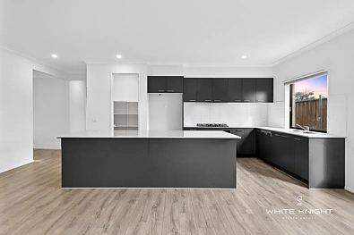 47 Lorikeet Circuit, Rockbank, VIC 3335, 5房, 2浴, House