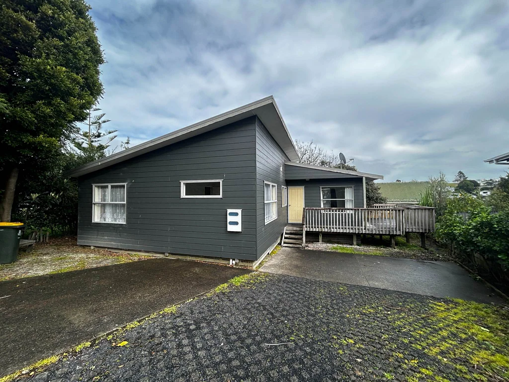 CONVENIENTLY LOCATED & AFFORDABLE - DONT MISS OUT!