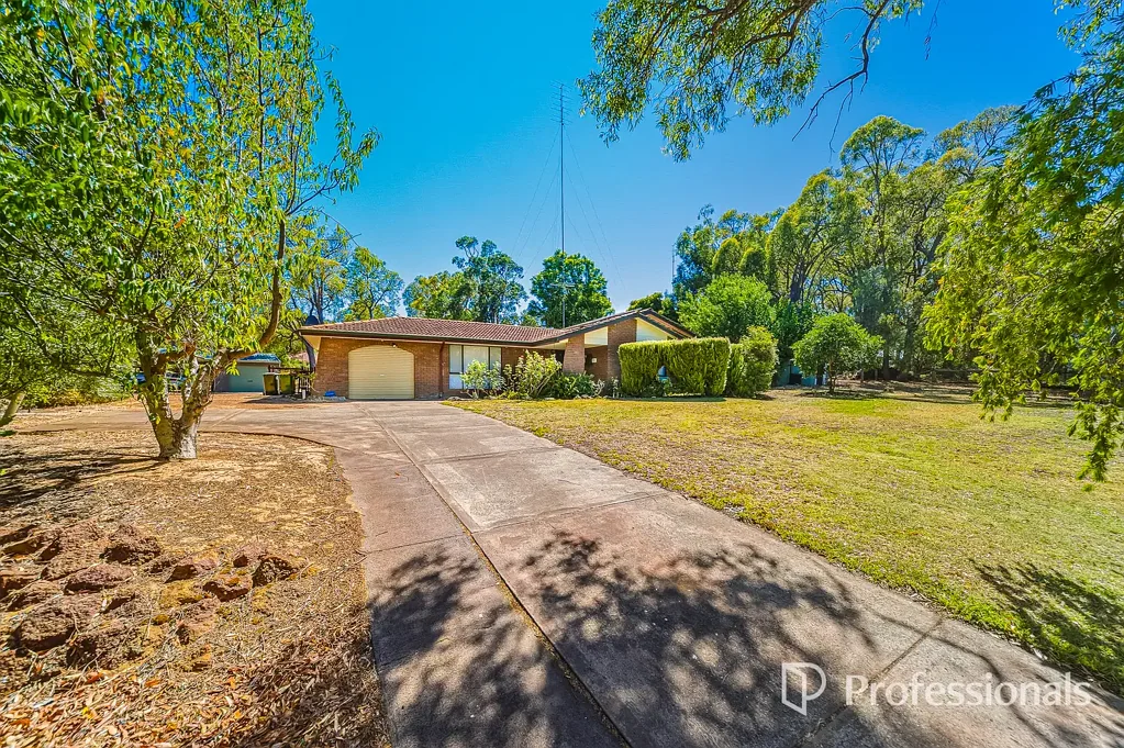 10 Lyons Road, Waroona, WA 6215