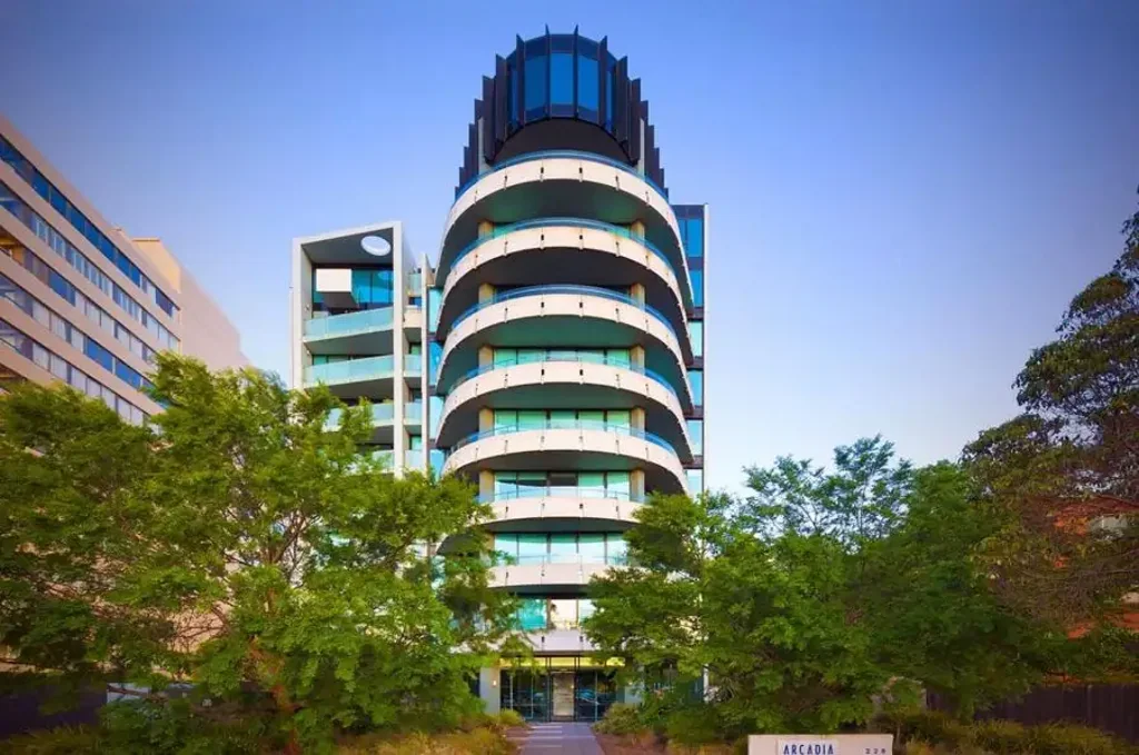 Live in Parkvilles' finest apartment complex!