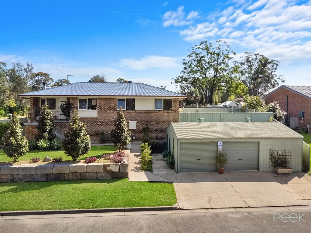 South Windsor 3Moenga Renovated Home, Shed & Pool – The Complete Package!