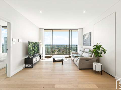 Epping 2 Bedroom Sunlit Haven Moments from Epping Metro