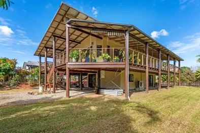 Babinda 4Zimmer BEAUTIFUL TIMBER POLE HOME