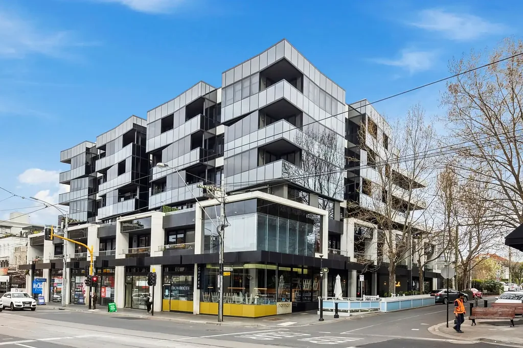 South Yarra 1房 South Yarra中心地 时尚都市宅 Miele电器配 设计师厨房 私人阳台享 停车位便利 Modern Living in Heart of South Yarra