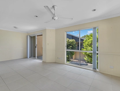 73/316 Long Street East, Graceville, Brisbane Western Region, 3 Kuwarto, 2 Banyo, Townhouse