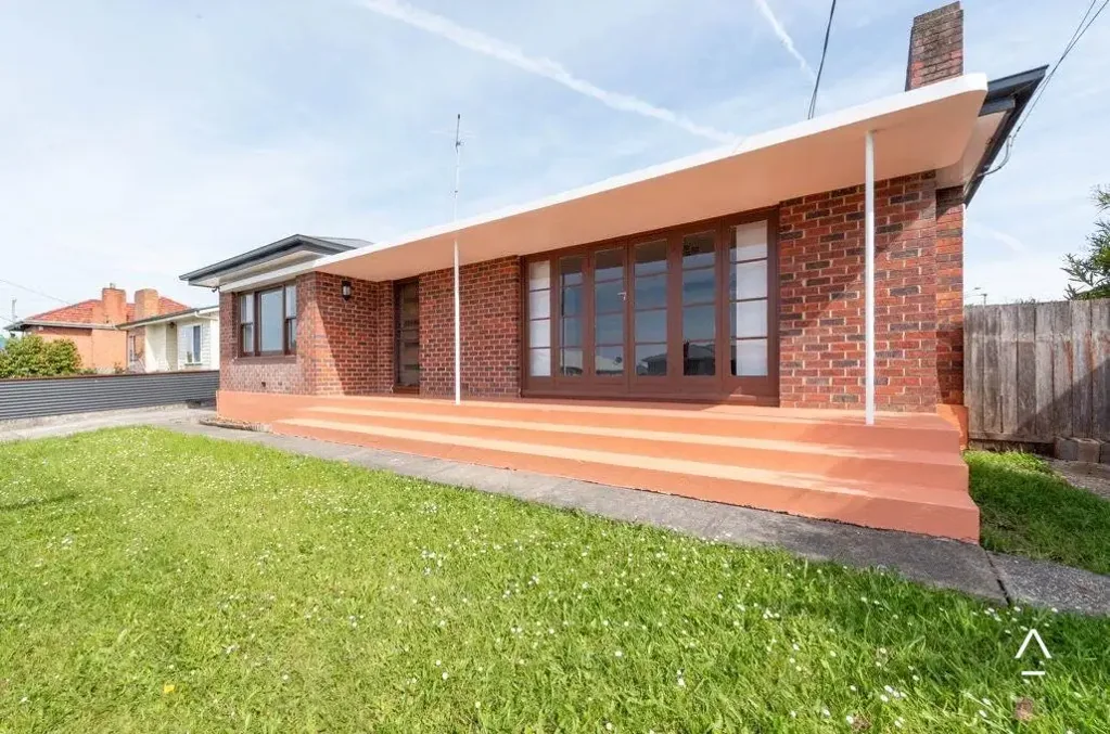 Comfort, Convenience & Space in a Sought-After Newnham Location