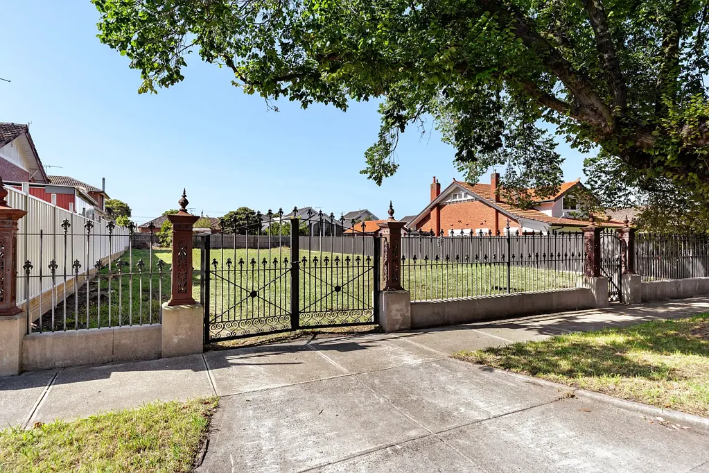 Coburg 4ห้องนอน Prestigious Grove Development Opportunity