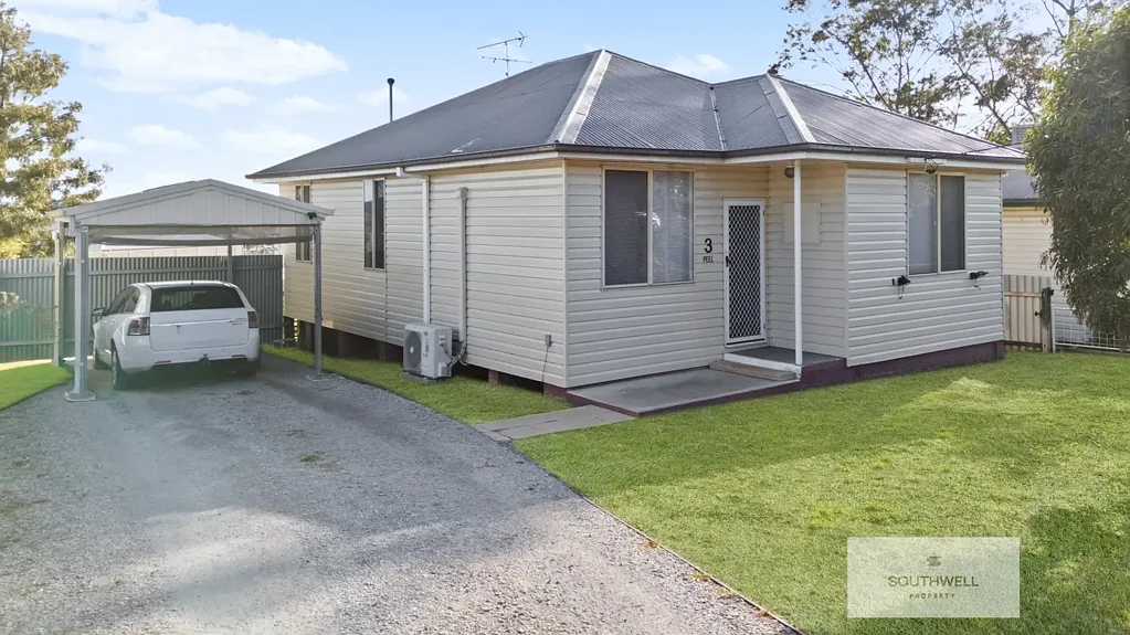 Tamworth 3ਬੈੱਡਰੂਮ Updated Three Bedroom in Prime CBD Fringe Location