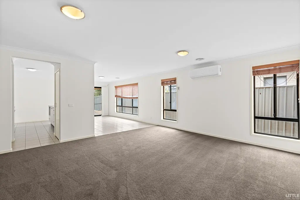Manor Lakes 4 Bedroom Ready to move in!
