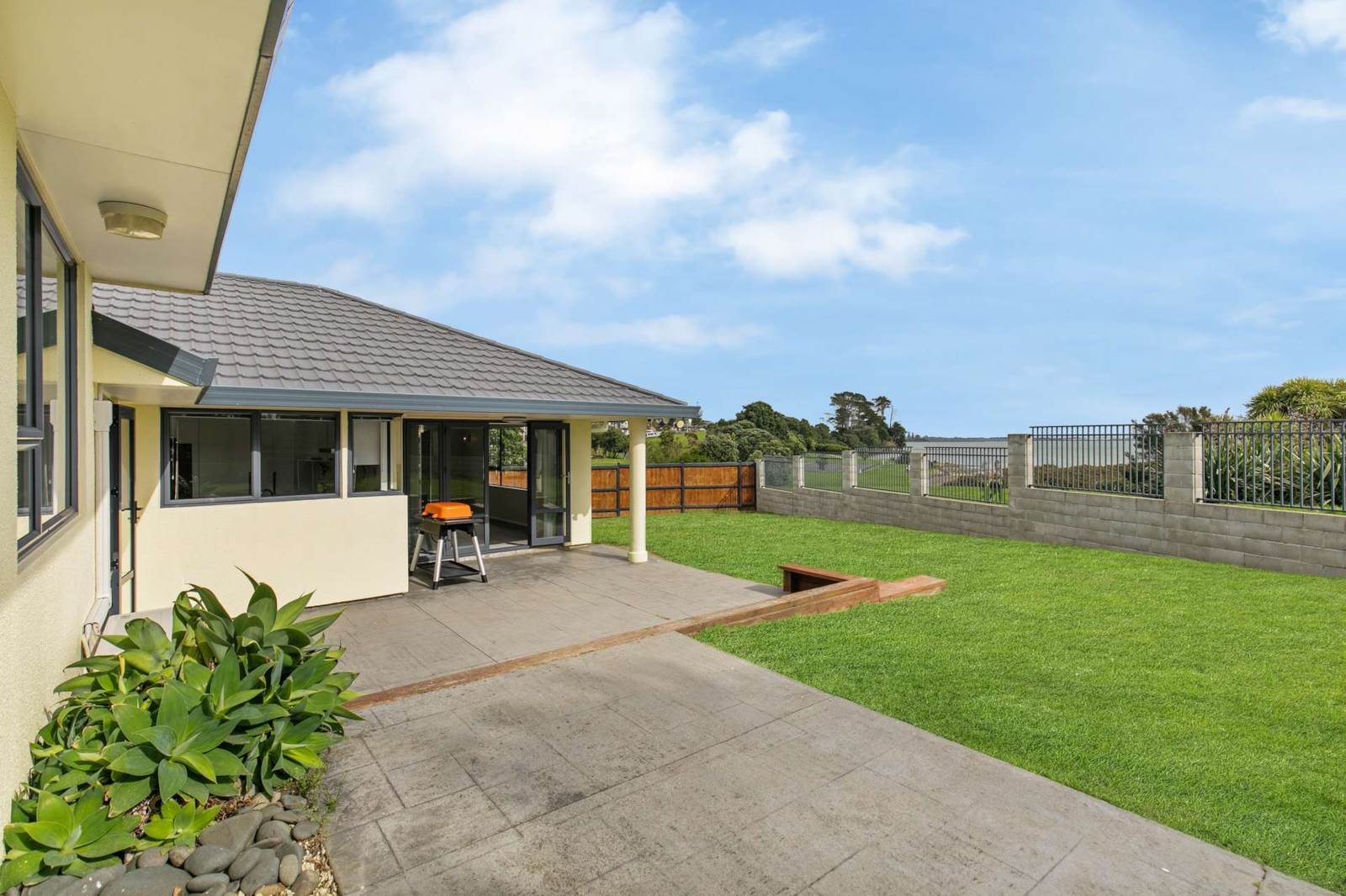 41 Bellville Drive, Clendon Park, Auckland - Manukau, 4部屋, 0バスルーム