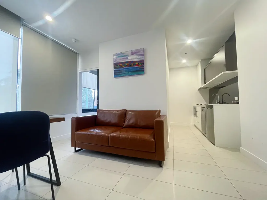 Fully Furnished one bedroom apartments in Box Hill