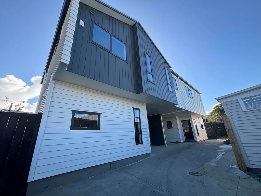 Brand New Luxury Home