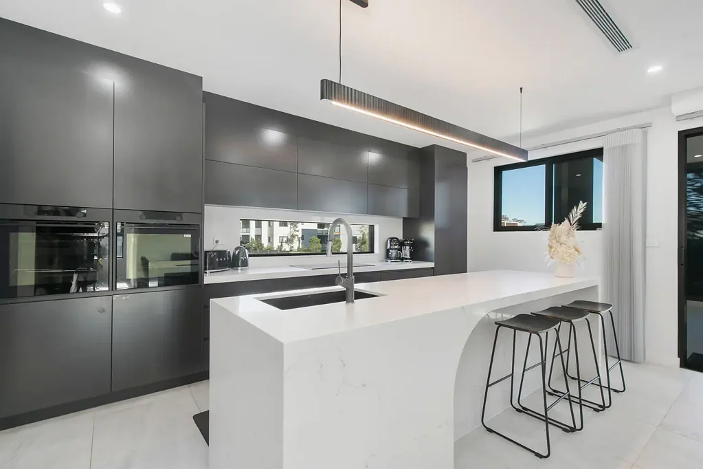 North Kellyville 4 Bedroom 36.5 Square Luxury Custom Built Home