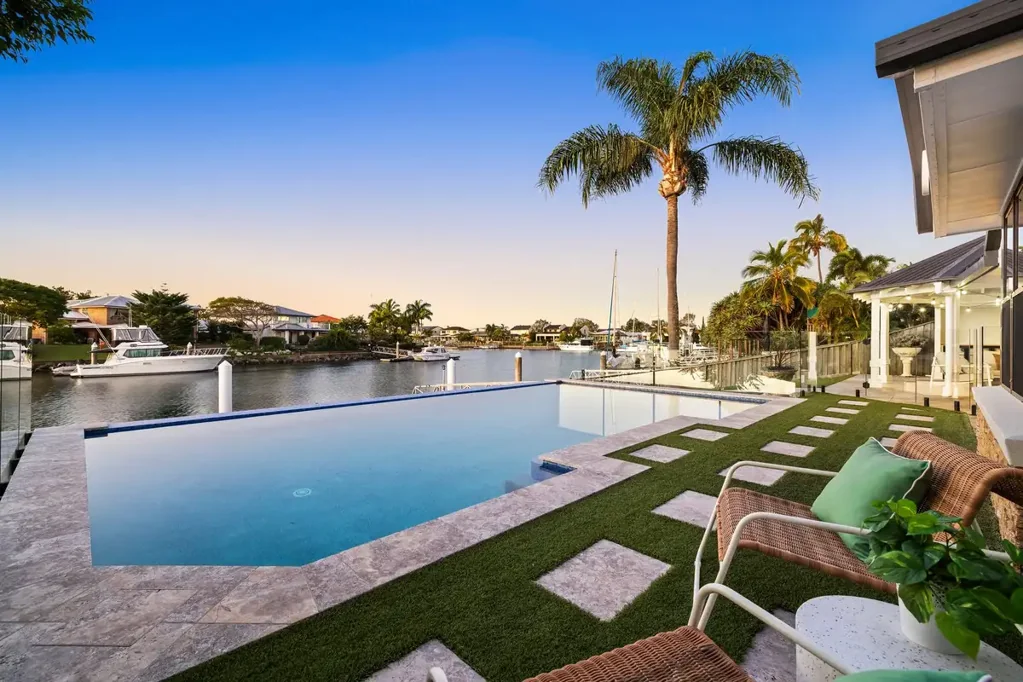 22 Bowsprit Parade, Cleveland, QLD 4163