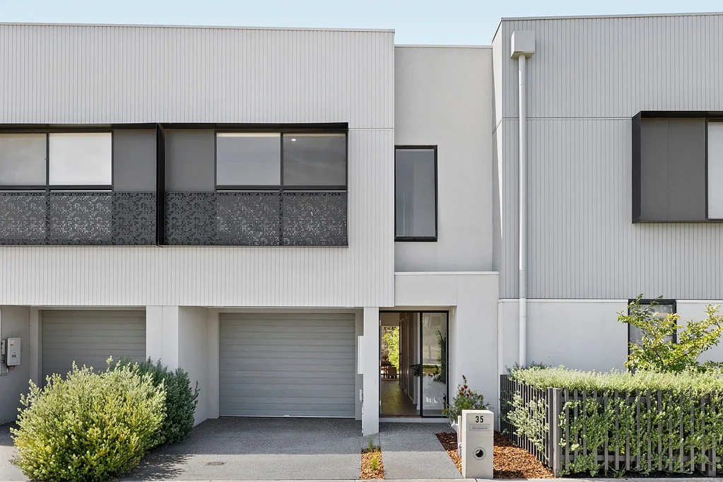35 Edgar Avenue, Cranbourne South, VIC 3977