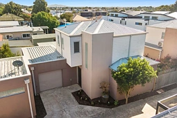 2/29 Griffen Street, Hamlyn Heights