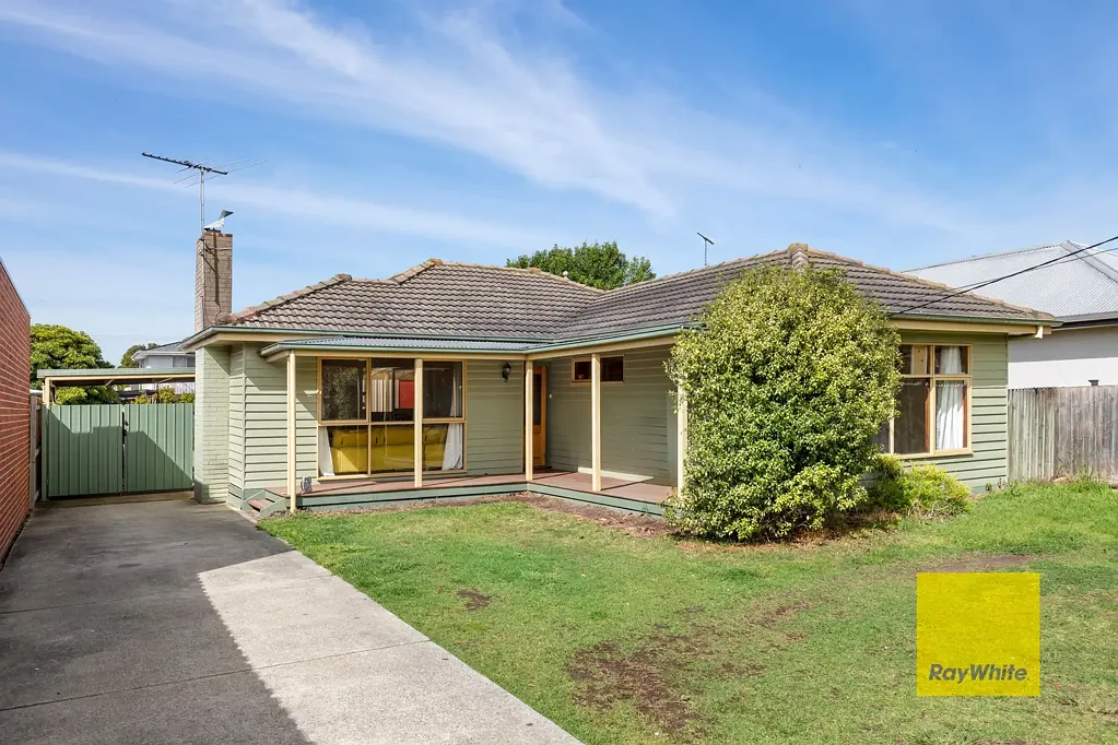 Charming family home with room for everything!