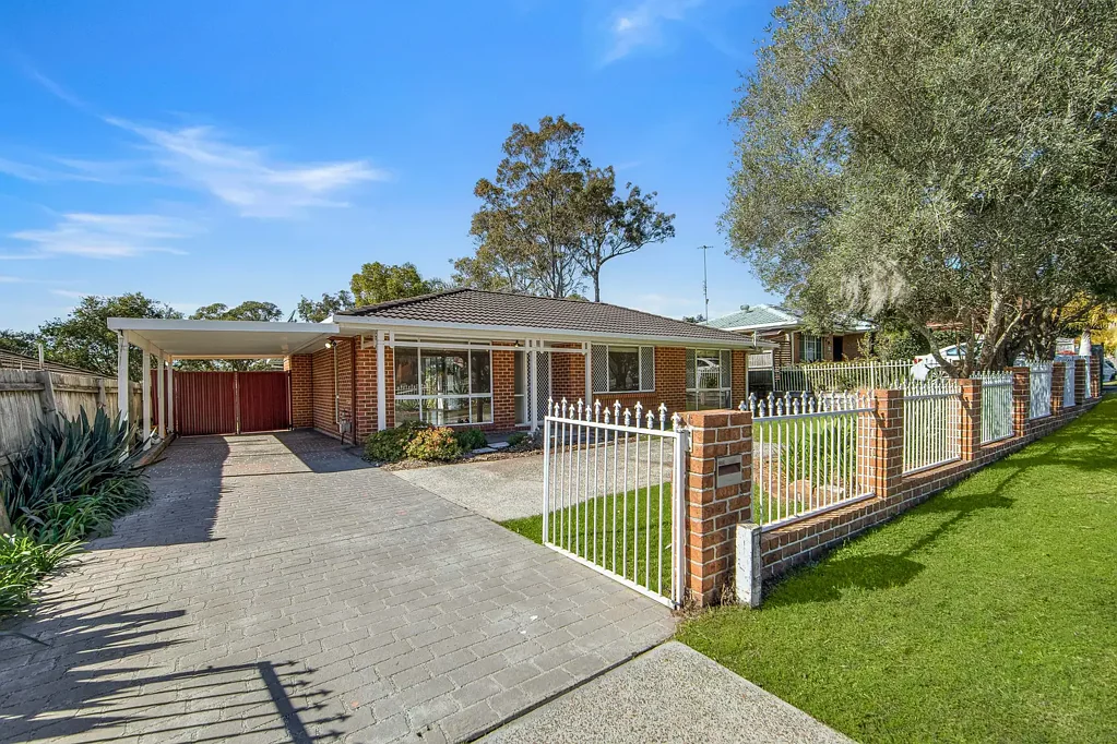 11 Fishburn Crescent, Watanobbi, NSW 2259
