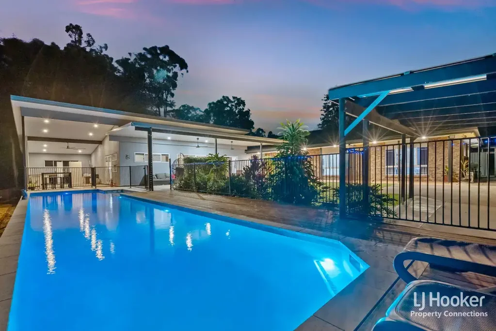 Warner 6chambre VERSATILE ACREAGE LIVING WITH SHED, WORKSHOP & RESORT-STYLE POOL