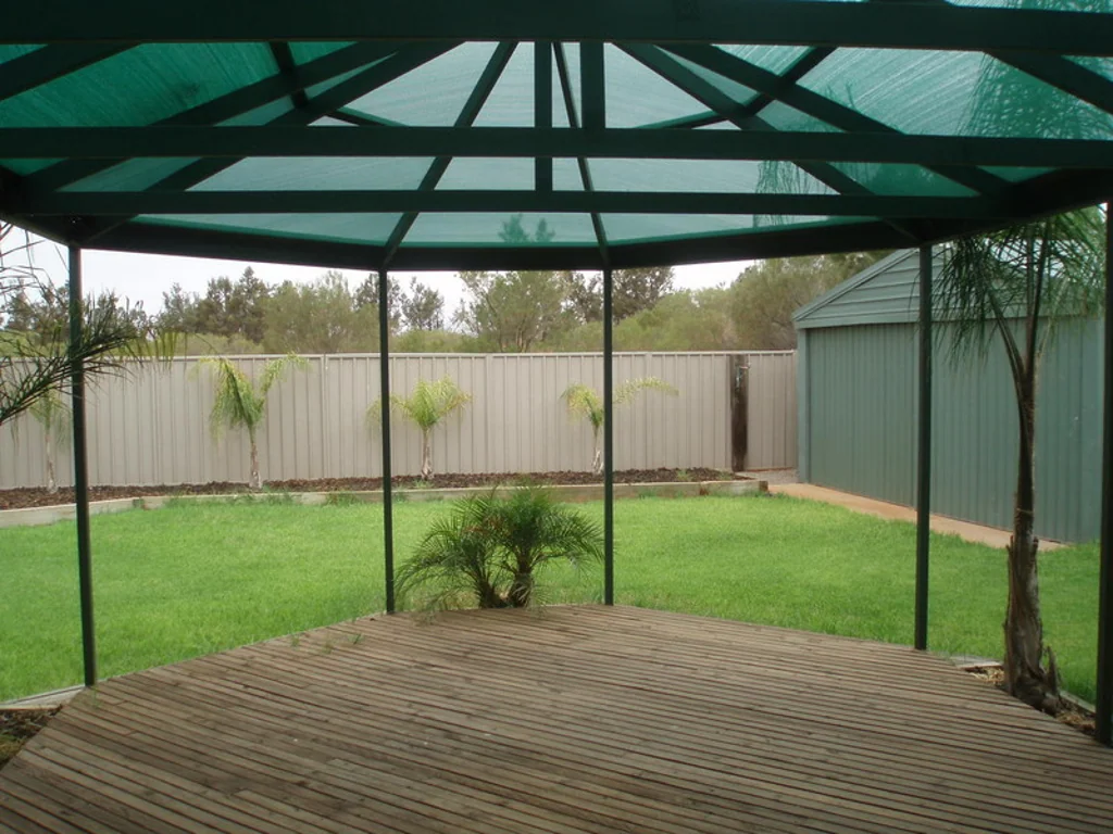 Roxby Downs 4Zimmer READY TO MOVE IN.