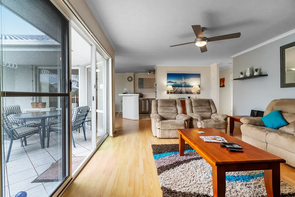12/4 Madang Crescent, Runaway Bay, QLD 4216