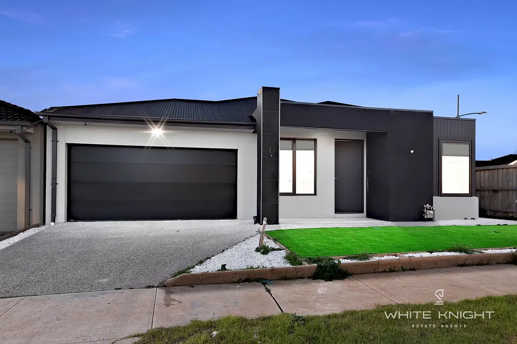 Fraser Rise 4Moenga BRAND NEW & DESIGNER LIVING -A 27 SQ OF LIFESTYLE STATEMENT ON 424 SQM PRIME LAND!