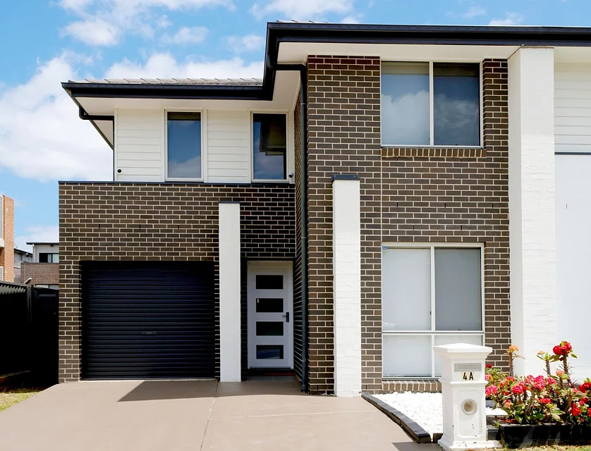 4A Glenmore Ridge Drive, Glenmore Park, Outer Western Sydney, 4 habitaciones, 2 baños, Apartment
