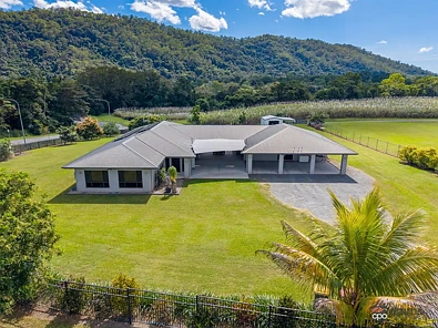 Goldsborough 5Habitaciones The Ultimate Multi-Generational Lifestyle Property