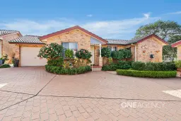 6 A CORALIE CL, North Nowra