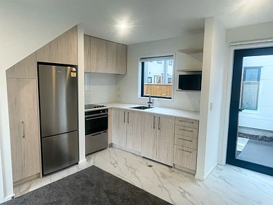 Beachside Living Ã¢ÂÂ Stylish 1 Bedroom Townhouse
