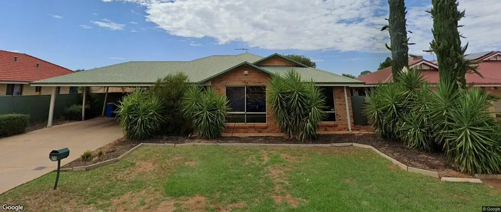 NEAT & TIDY 4x2 HOME