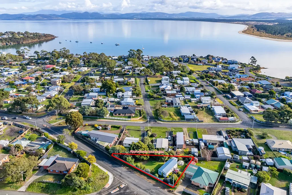 21 Carlton Beach Road, Dodges Ferry, TAS 7173