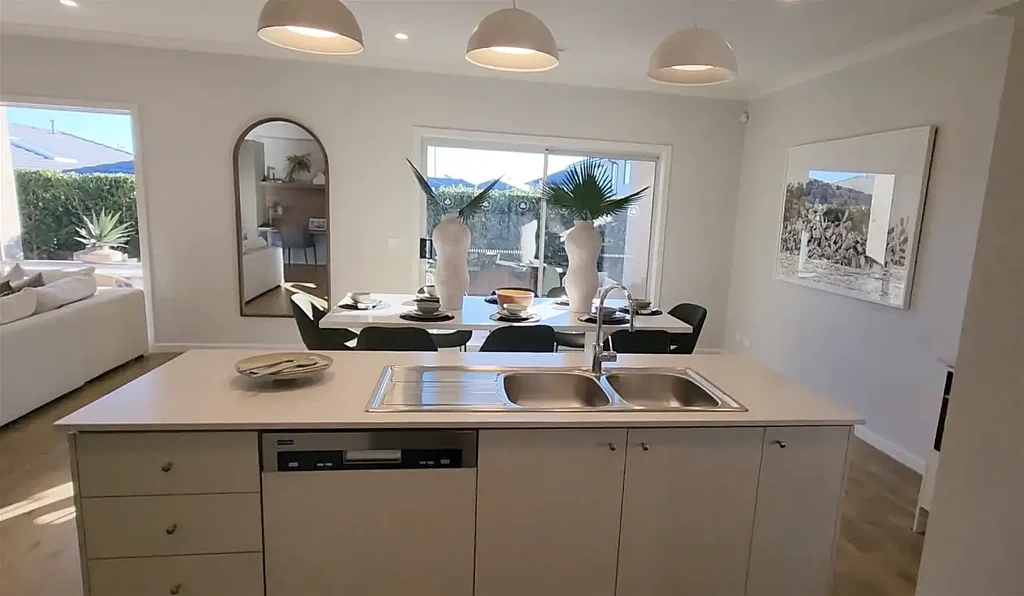 Clyde North 3 Bedroom Exceptional Burbank Display Home | Prime Meridian Estate Location