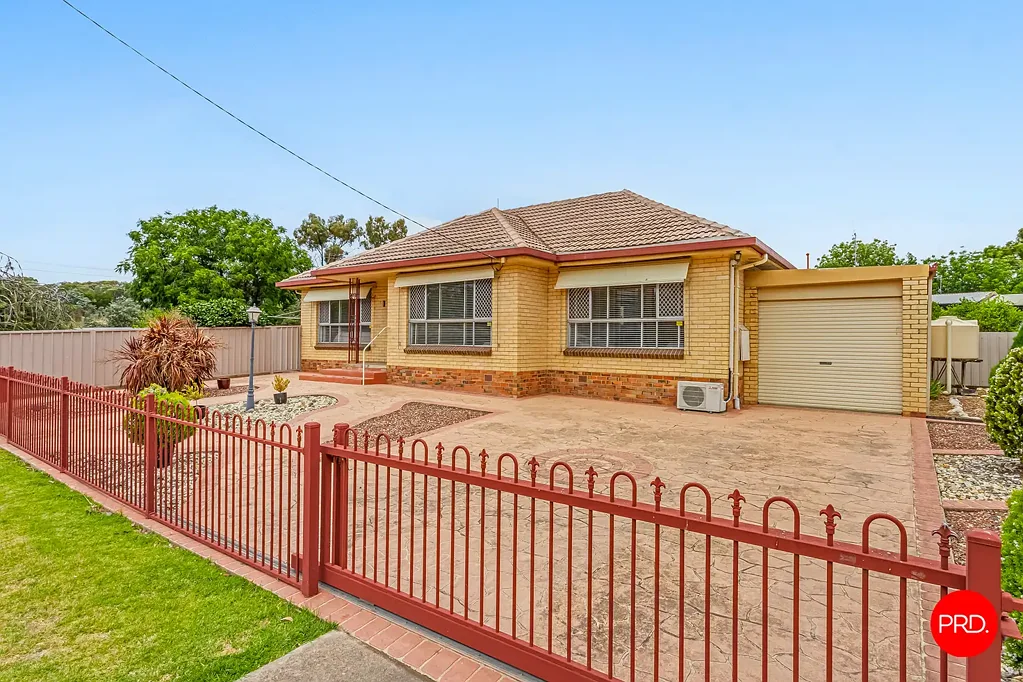 1 Lyons Street, White Hills, VIC 3550