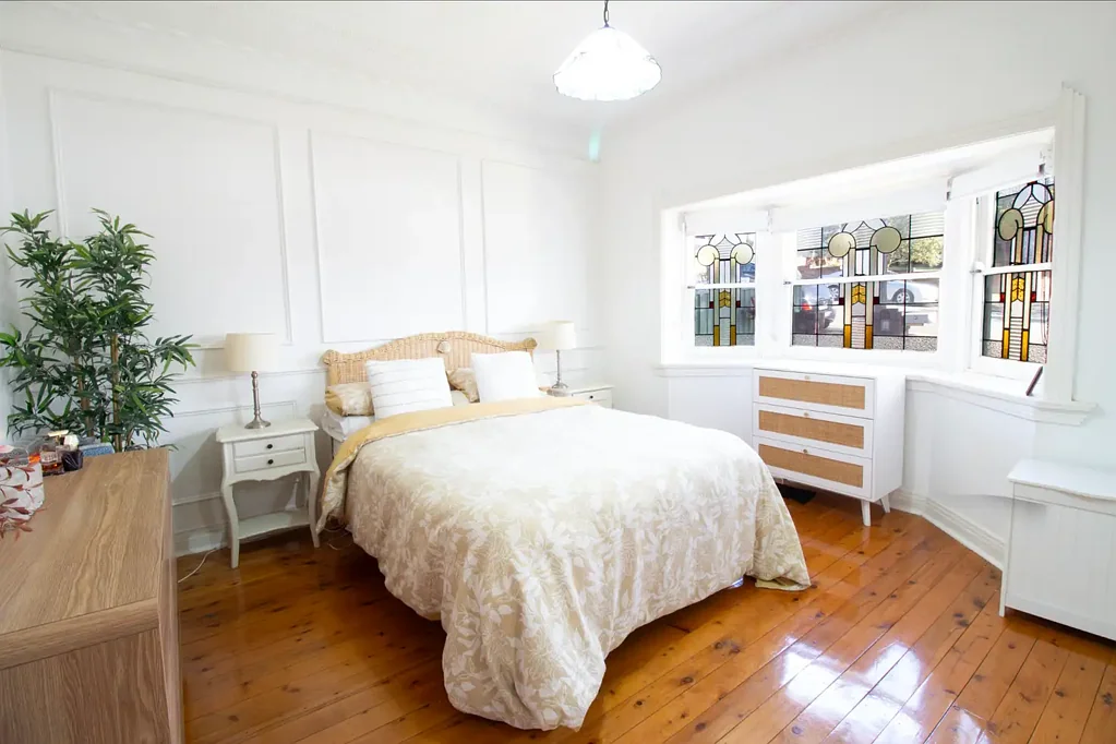 Charming 2-Bedroom House in Bexley