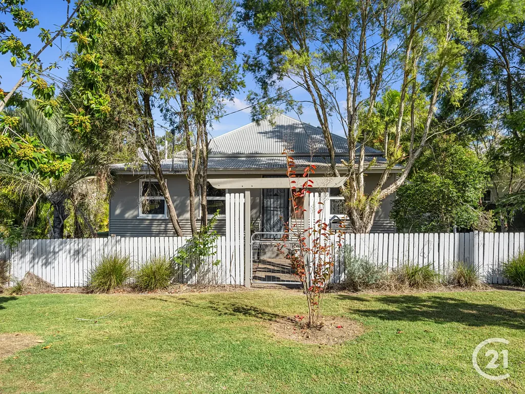 12 Syntax Street, Sadliers Crossing, QLD 4305