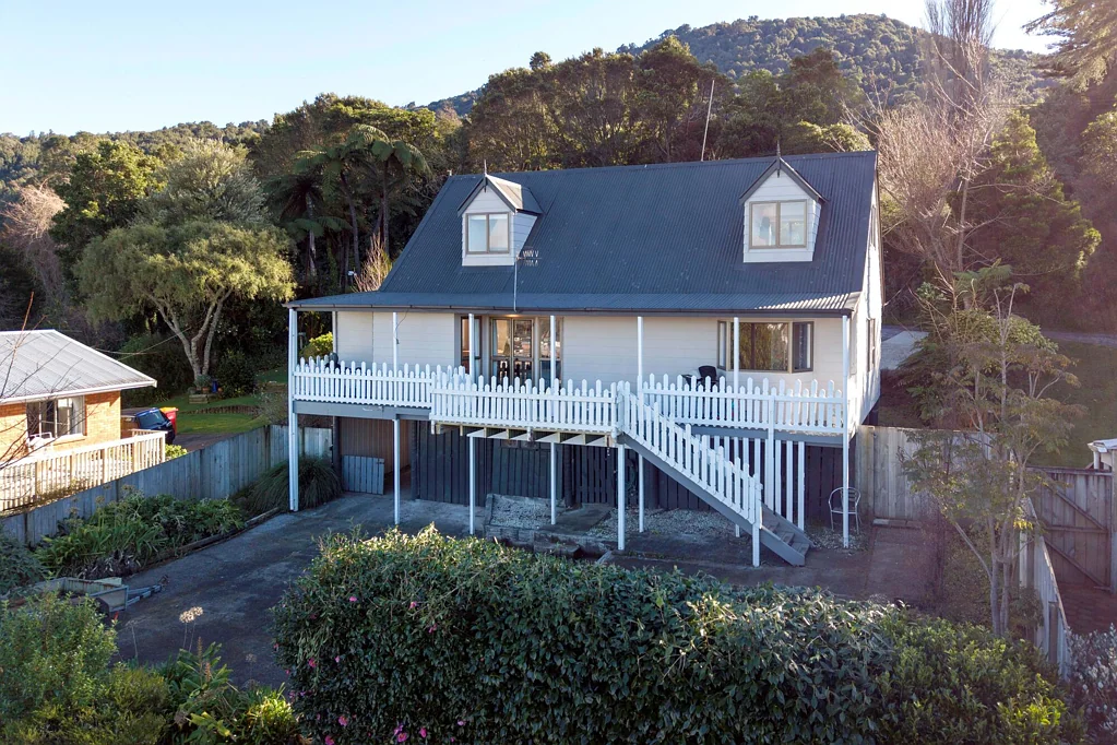 Western Heights 4chambre Lifestyle and views combined for family life