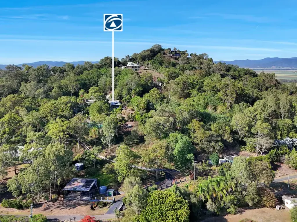 Alligator Creek 5Zimmer Hilltop Acreage With Big Views & Big Living – 1.07 ha