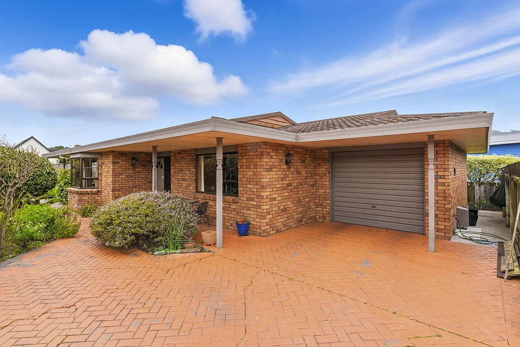 Paraparaumu 2ਬੈੱਡਰੂਮ Spacious Brick Townhouse in Central Location