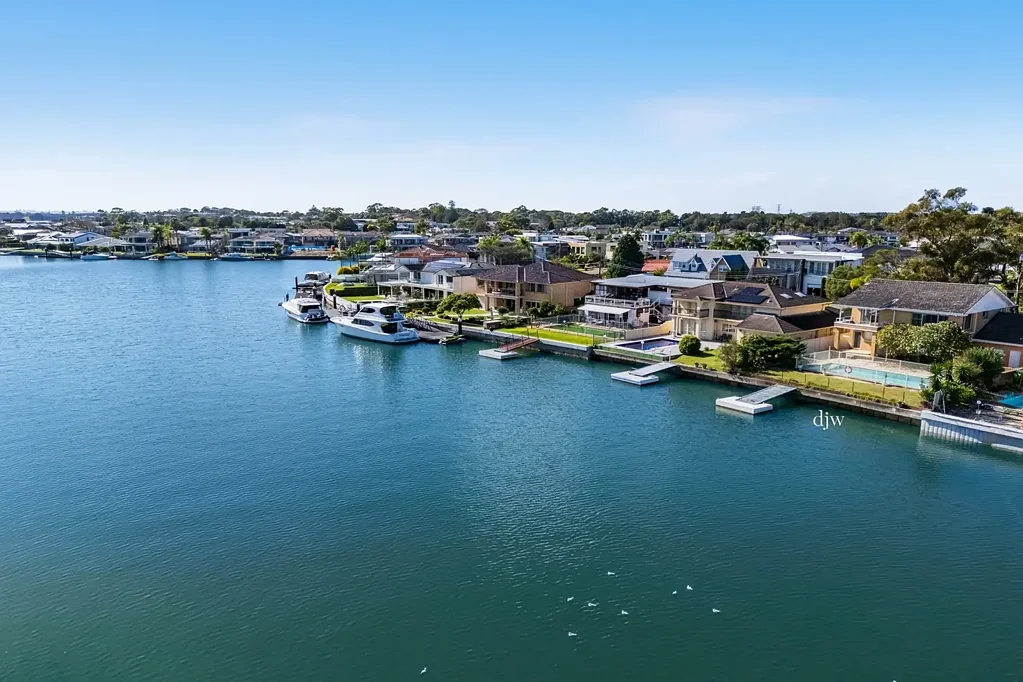 42 Roper Crescent, Sylvania Waters, NSW 2224