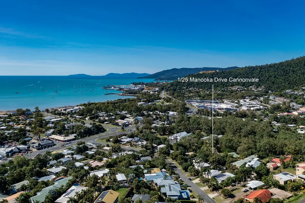 1/25 Manooka Drive, Cannonvale, QLD 4802