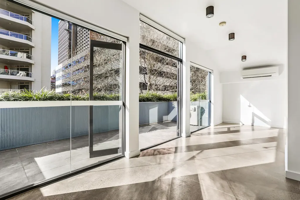 Designer Apartment in Ultra Convenient Location