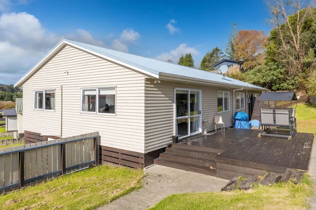 Huntly 4 Bedroom Spacious family home with rural views