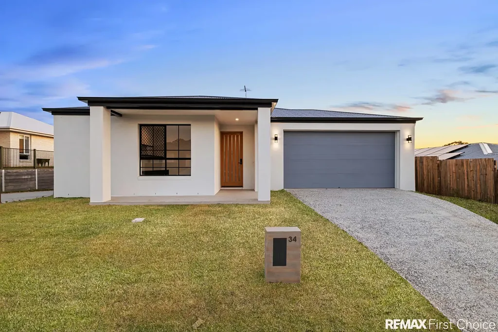 Greenbank 4 Slaapkamer Contemporary New Build in Greenbank - Move-In Ready with Premium Upgrades