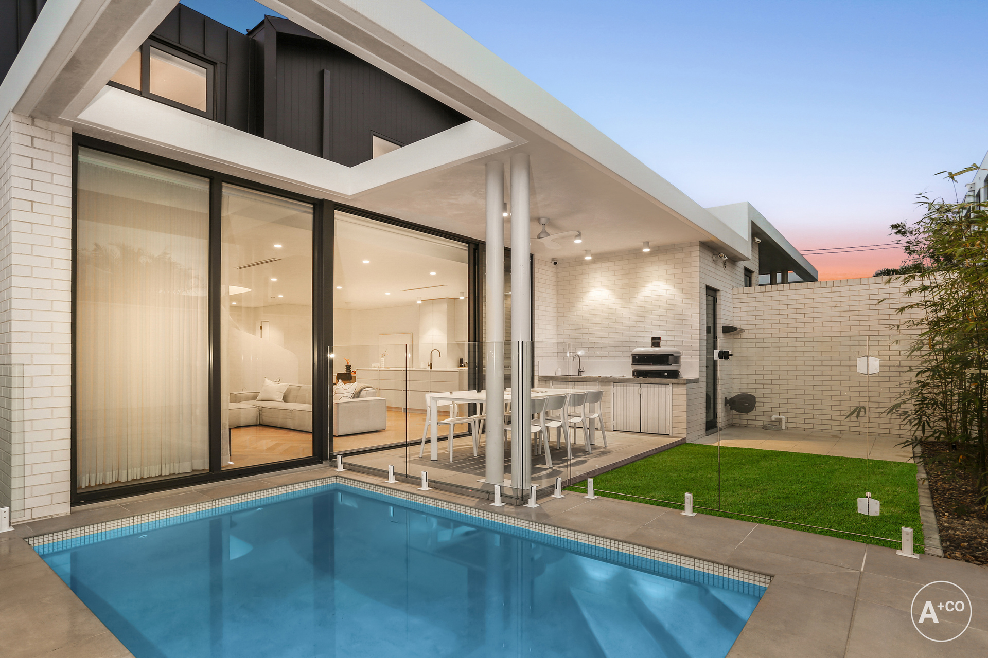 8 OXLEY ST, MATRAVILLE NSW 2036, 0 침실, 0 욕실, House