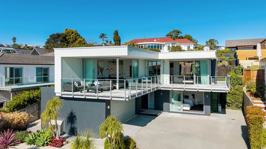 Maraetai 5Zimmer Dressed to Impress