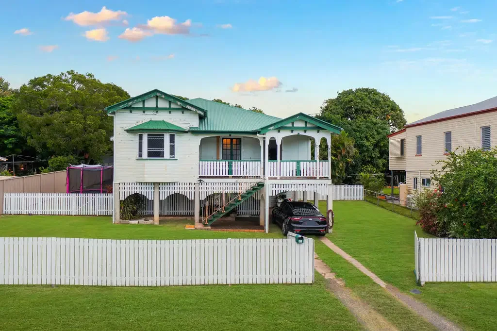 21 Teape St, Silkstone, QLD 4304